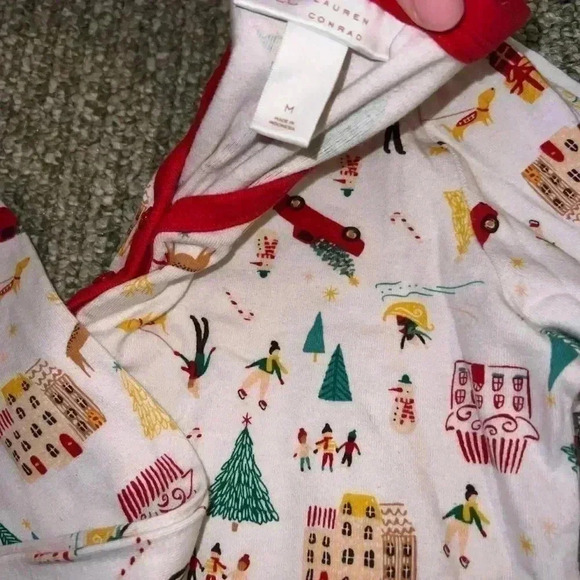 CHRISTMAS MATCHING FAMILY PJS - Picture 7 of 9